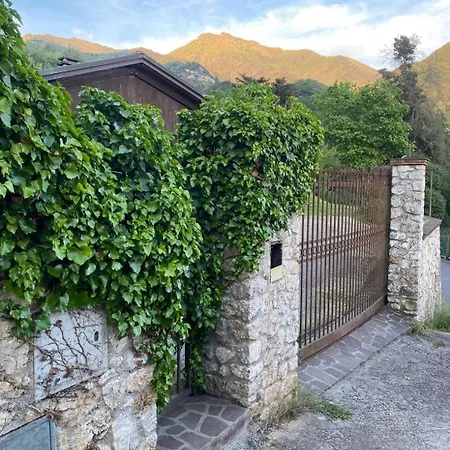 度假居 Sotto I Noccioli Di Gello